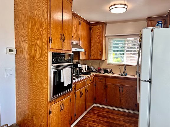 4th image of 548 Vera Ave Unit 2
