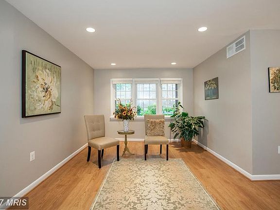 5th image of 9481 Fairfax Blvd APT 101