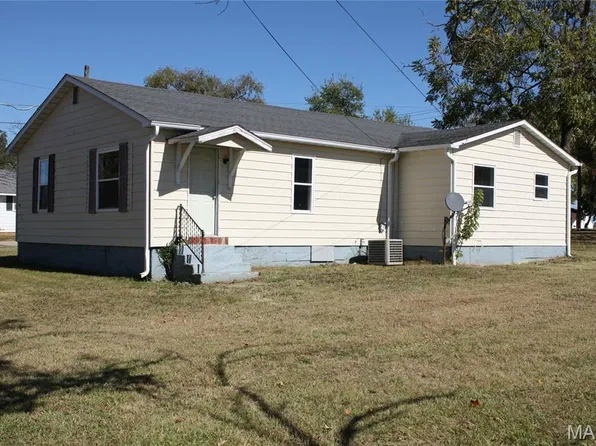 215 8th St, Park Hills, MO 63601