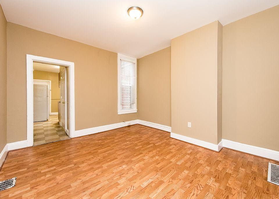 Dining/2nd Living Area