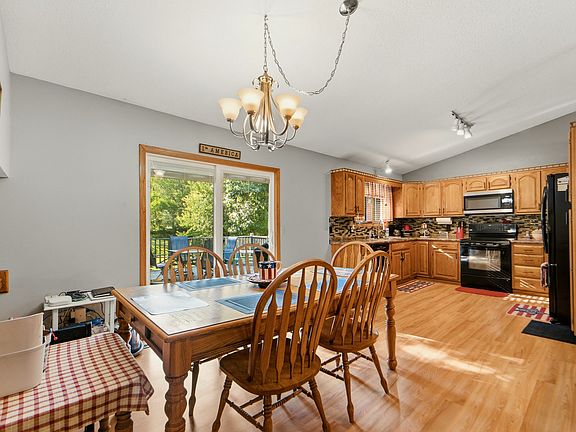 3rd image of 4726 77th St
