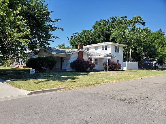 5th image of 302 S Elm St