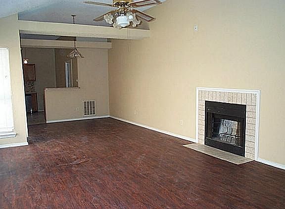 5th image of 10424 Summer Oaks Dr