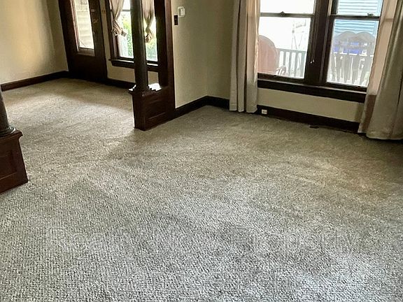 2nd image of 3814 Poe Ave