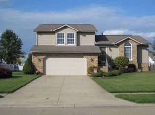811 Glencarlyn Ave, Louisville, OH 44641