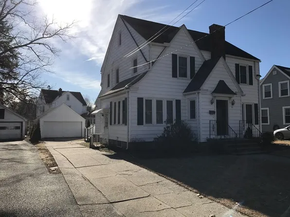 45 Bronson Ter, Springfield, MA 01108