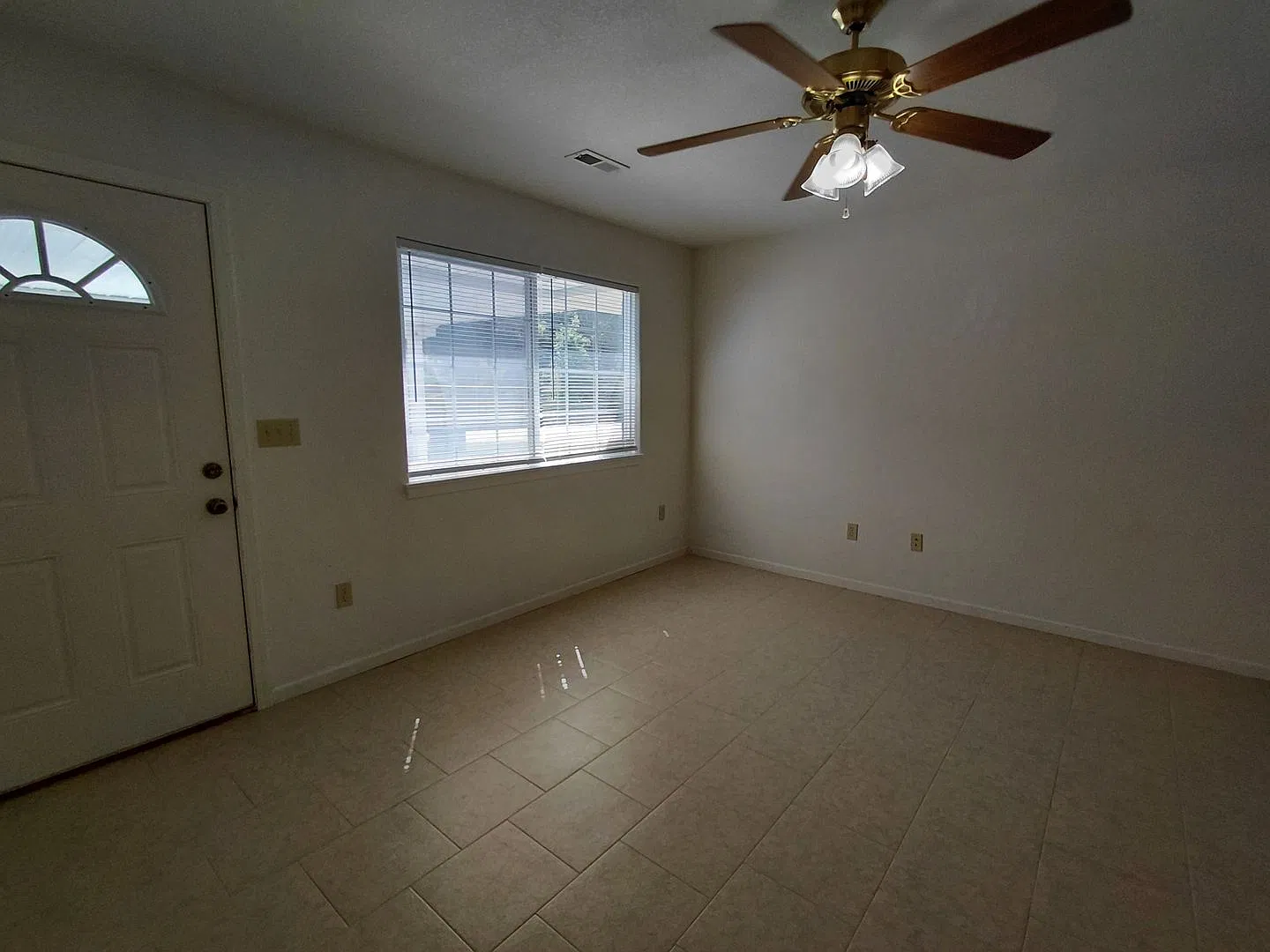 118 Booker Rd — Photo 2