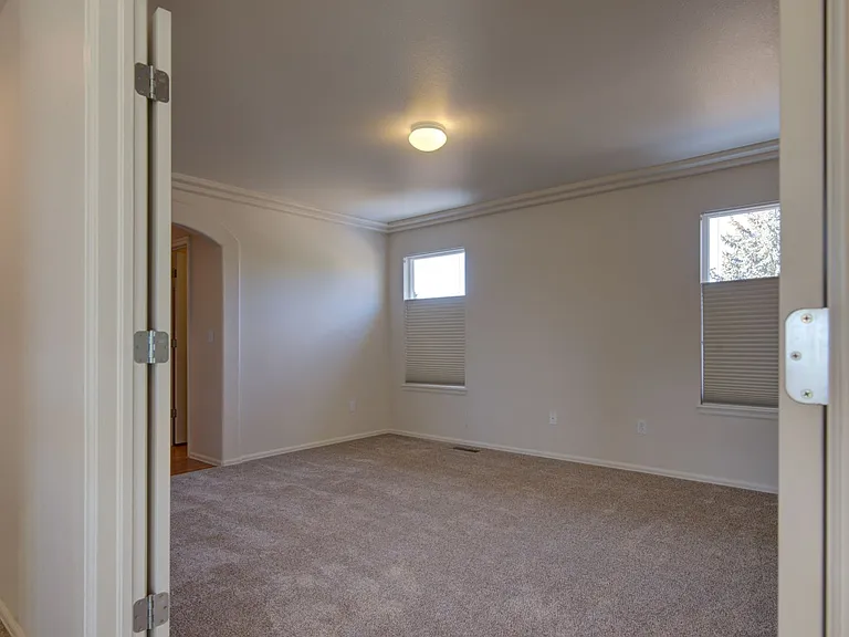 1352 Lookout Springs Dr — Photo 24
