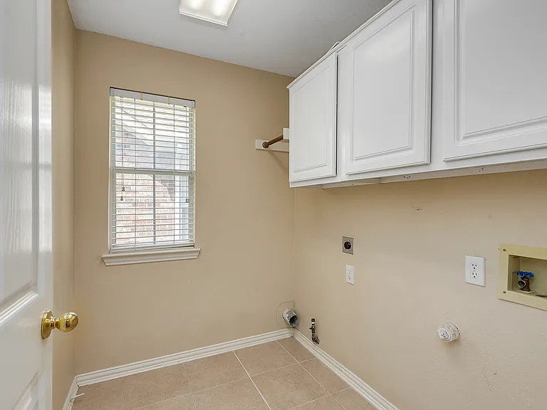 1404 Ranch Hill Dr — Photo 27