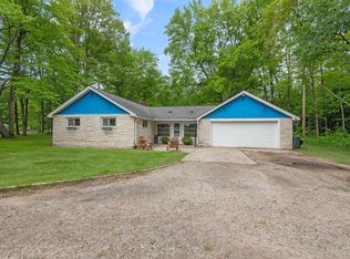N1265 Shore Dr, Marinette, WI 54143