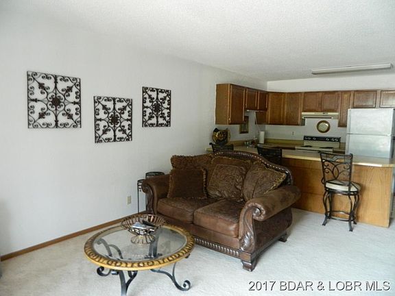 4th image of 21 Southwood Shores Pl Unit 1B