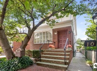 10 77th St, Brooklyn, NY 11209