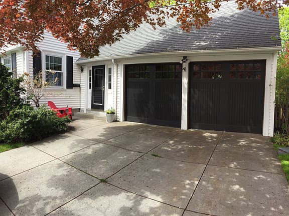 3rd image of 111 Ann Mary Brown Dr