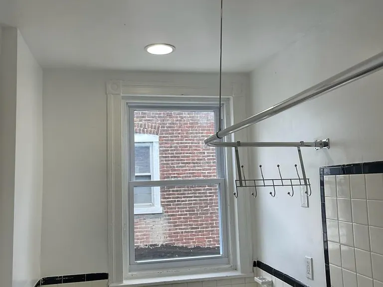 925 W Lindley Ave #2 — Photo 14