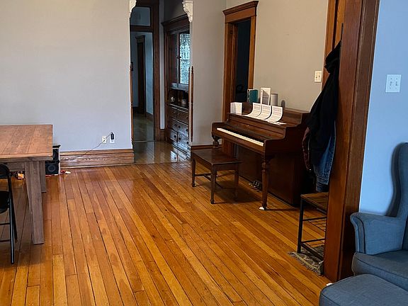 5th image of 2518 N Mozart St #2