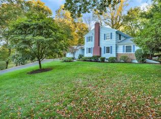 304 Rocky Rapids Rd, Stamford, CT 06903