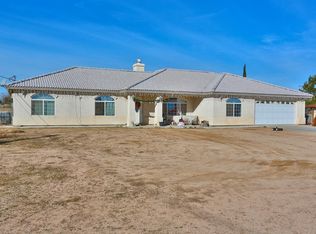 8602 10th Ave, Hesperia, CA 92345