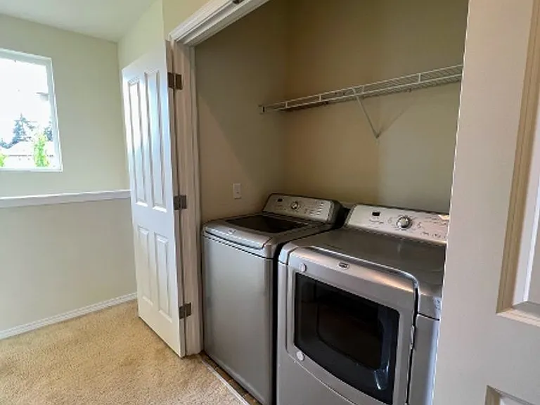 9212 Campus Glen Dr NE — Photo 14