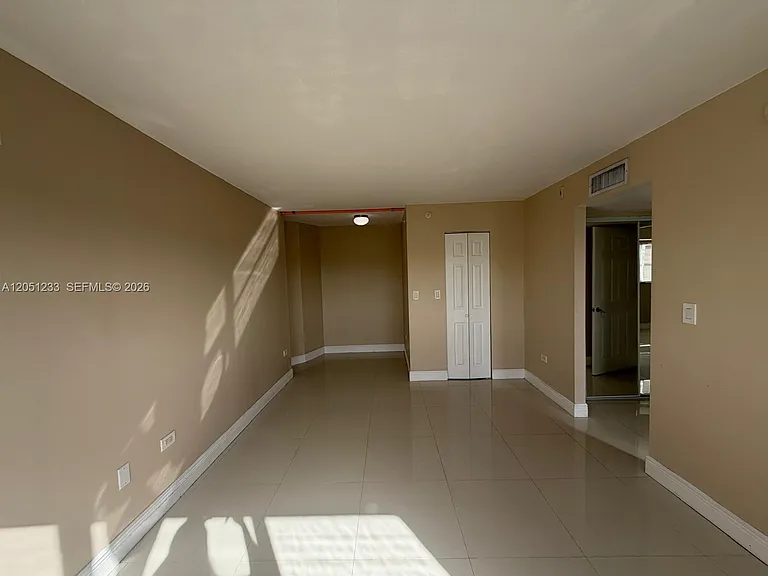 1881 Washington Ave #6A — Photo 12