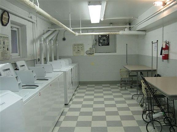 3rd image of 2 Louisiana Ave APT 6D