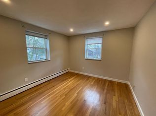 31 Cogswell Ave #8, Cambridge, MA 02140