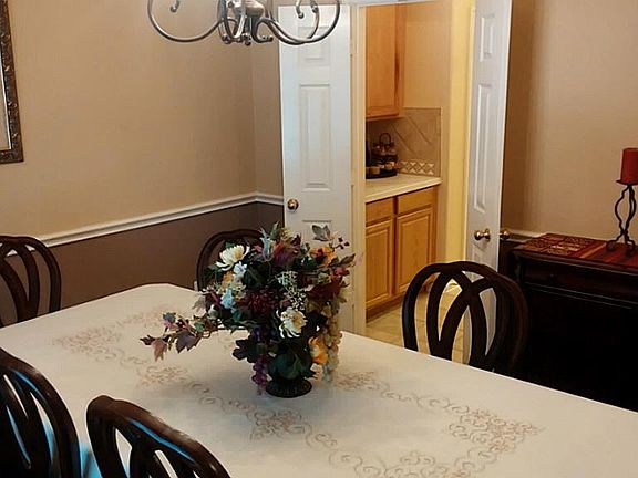 5th image of 14607 Mills Park Ln