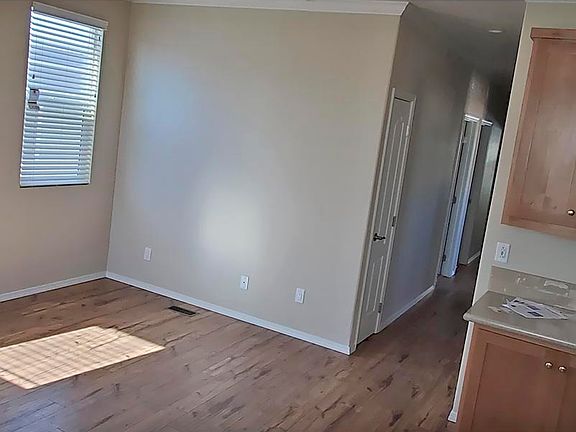 5th image of 100 Woodlawn Ave Spc 7
