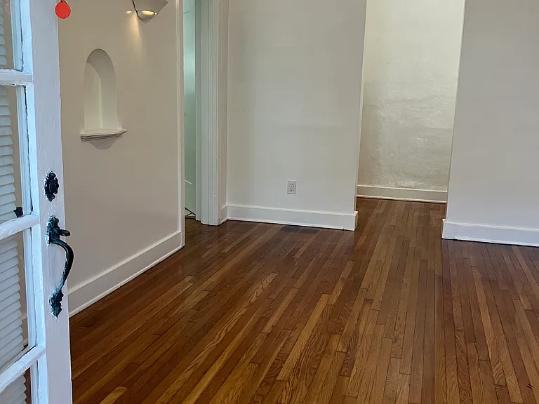 2035 1/4 N Vista Del Mar Ave — Photo 6