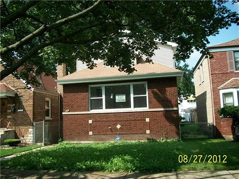 2nd image of 9428 S Bishop St