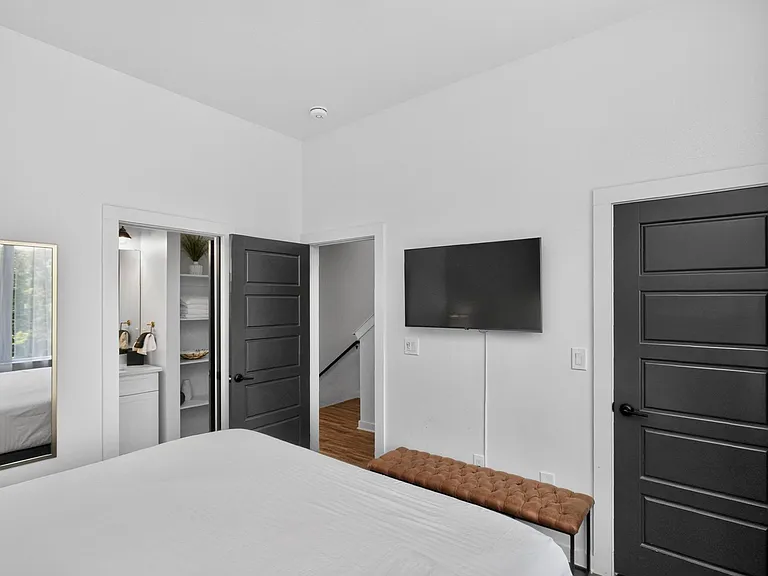 738 Douglas Ave #12 — Photo 37