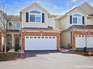 9984 Cummings St, Huntley, IL 60142