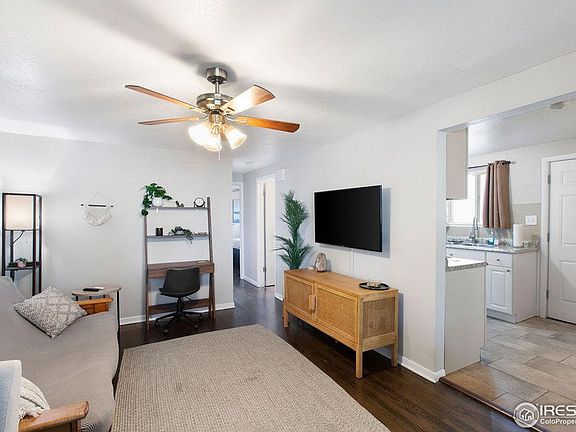 4th image of 310 Crescent Dr