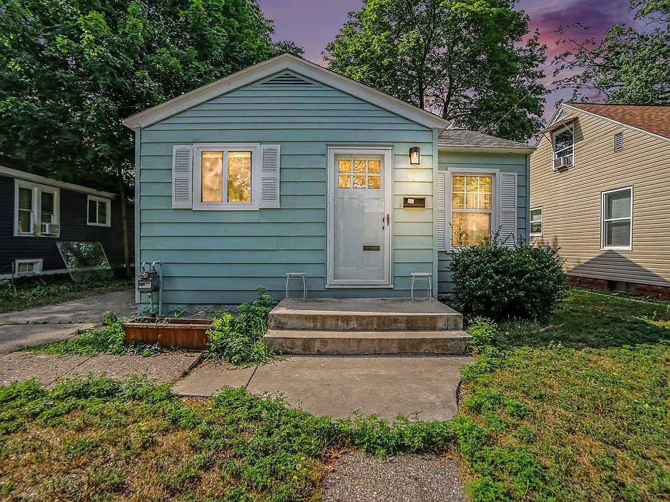 1st image of 961 Ada Ave