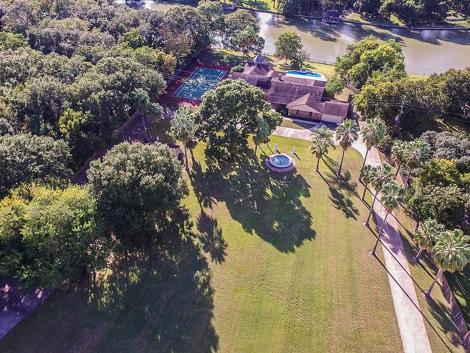 1st image of 510 Alkire Lake Dr