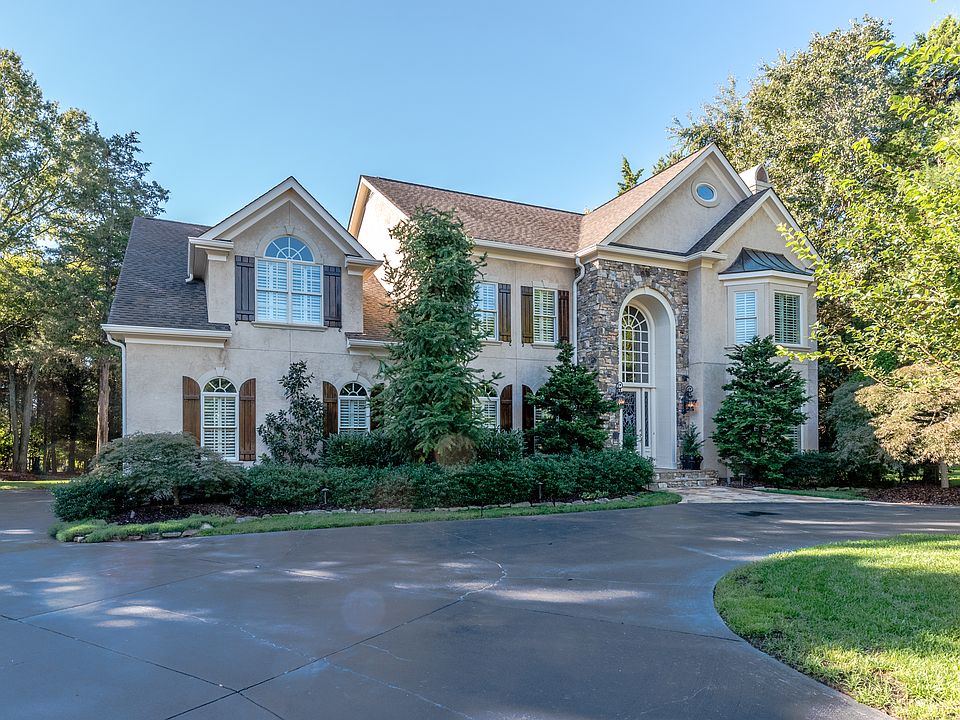 1st image of 5909 Marsailles Ct