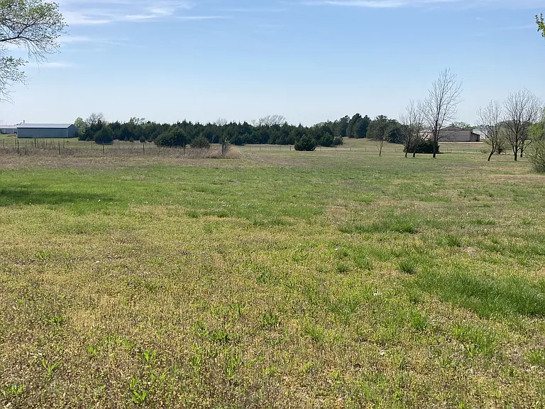 Kansa Ln — Photo 41