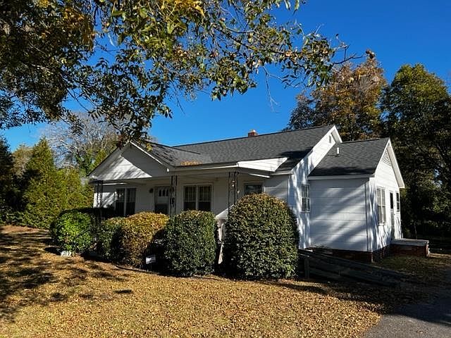 1st image of 261 California Ave