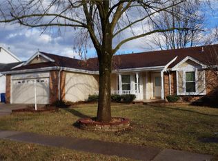 656 Foxtail Dr, Florissant, MO