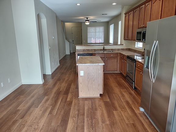 4th image of 3711 E Stampede Dr