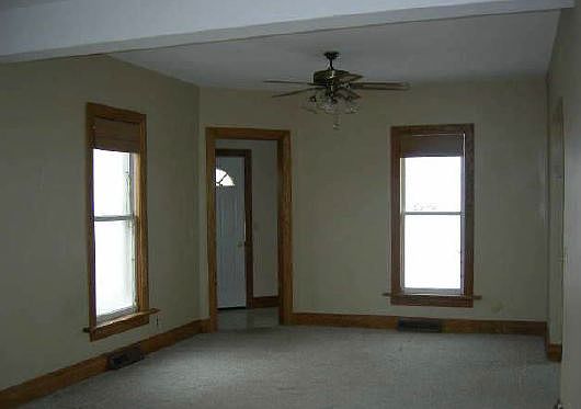 4th image of 103 E Leroy St