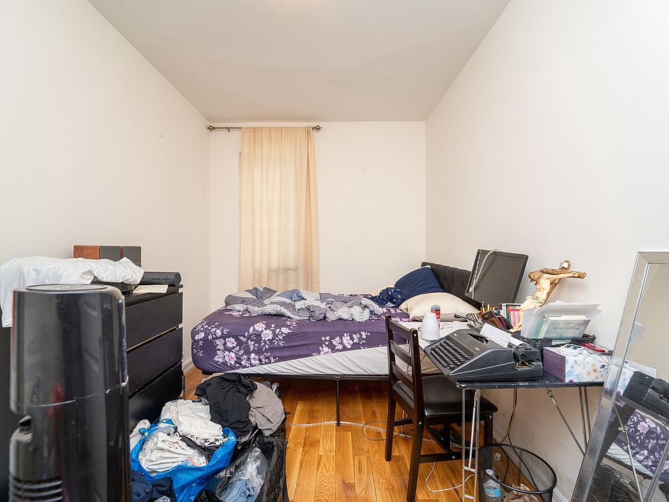 1st image of 3211 Broadway APT 2