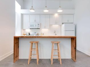 1157 W 18th St #304, Chicago, IL 60608