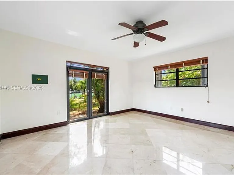 540 S Shore Dr — Photo 31