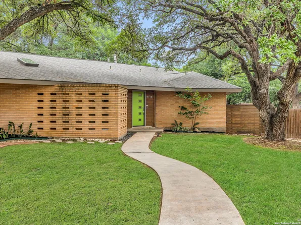 8718 CHARRO LN, San Antonio, TX 78217