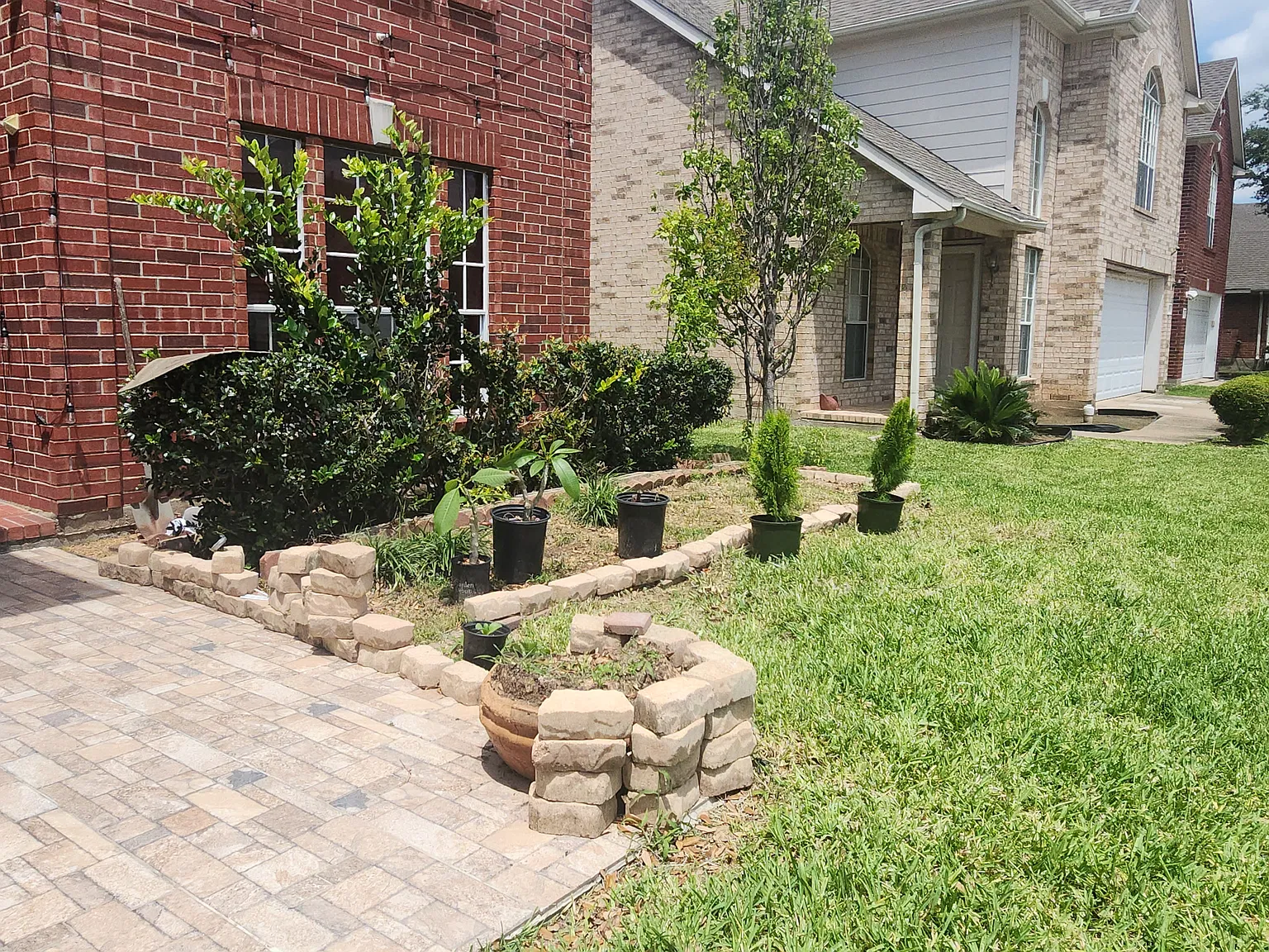 6 bed, 3284 sqft, $2,800 — Photo 3