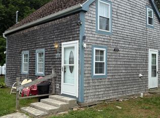 48 Old County Rd, Rockland, ME 04841