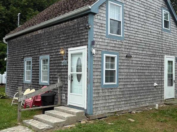 48 Old County Road, Rockland, ME 04841