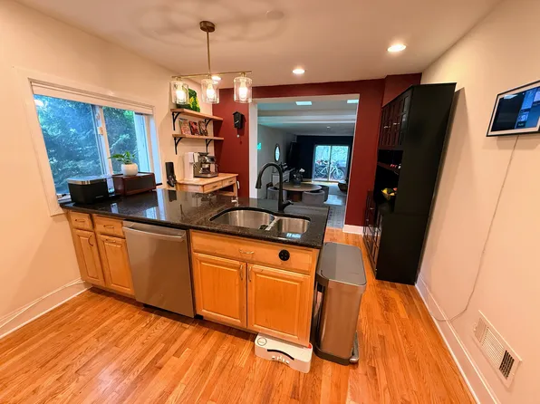 8 Carroll Place image 7 of 27