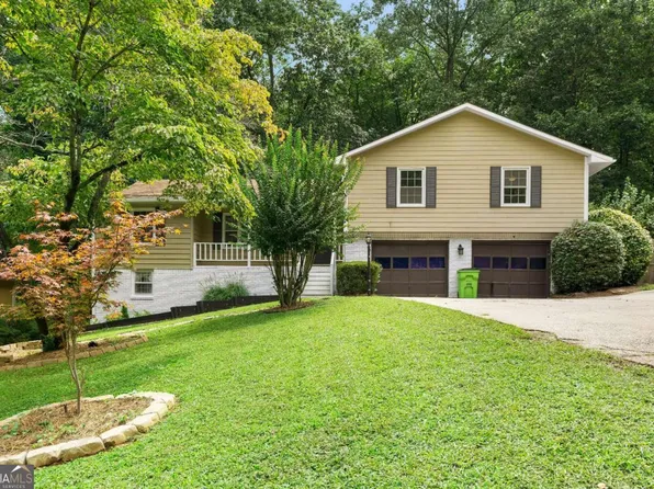 2162 Tourney Dr, Marietta, GA 30062