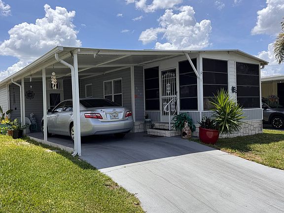 2nd image of 354 Shoreland Dr